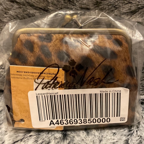 Patricia Nash Leather Leopard Animal print Faux Fur Kisslock Frame Wallet NWT โฅ๏ธ - Picture 2 of 9